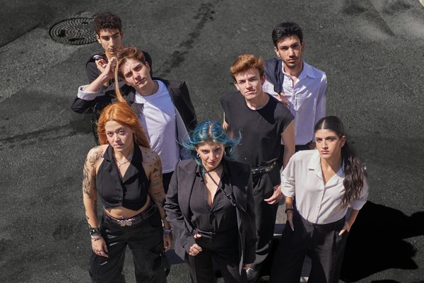 Discover the leading fashion influencers in the uk and their transformative effect on women's style